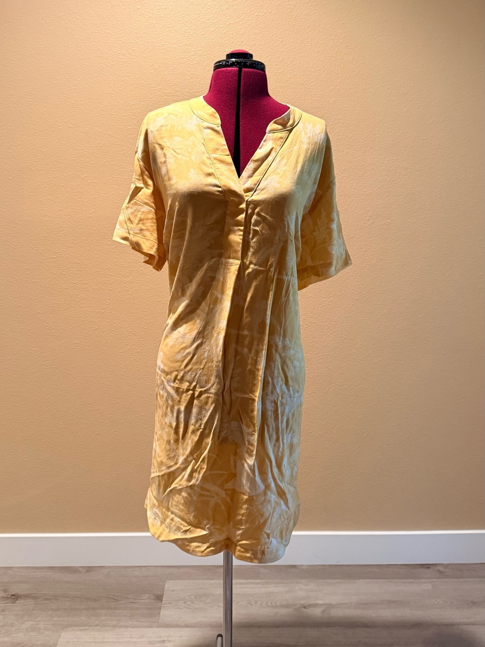Women's Lightweight Yellow Sleep
Shirt